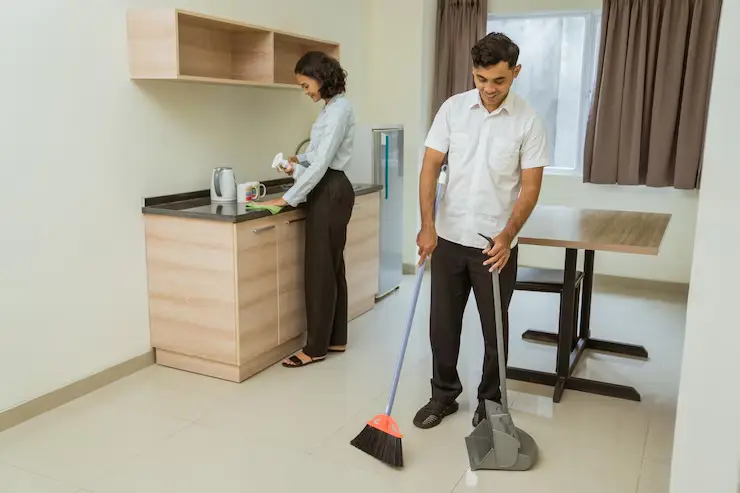 Deep Cleaning vs Regular Cleaning